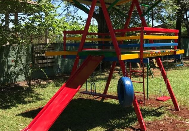Mais quatro escolas municipais rondonenses recebem parques infantis
