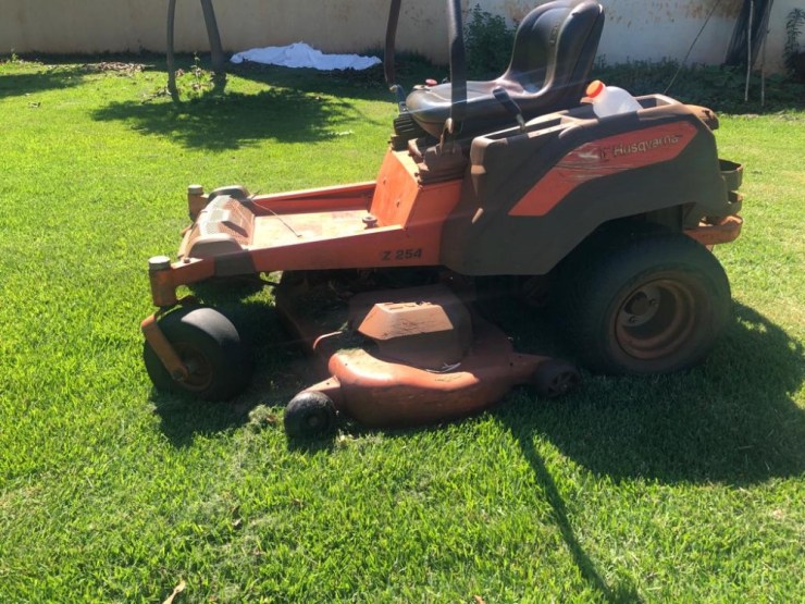 Identificado homem que foi morto a tiros enquanto cortava grama no centro de Pato Bragado