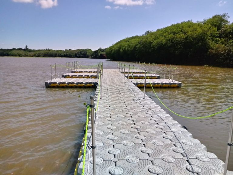 Píer do parque de lazer de Entre Rios do Oeste é alvo de vândalos