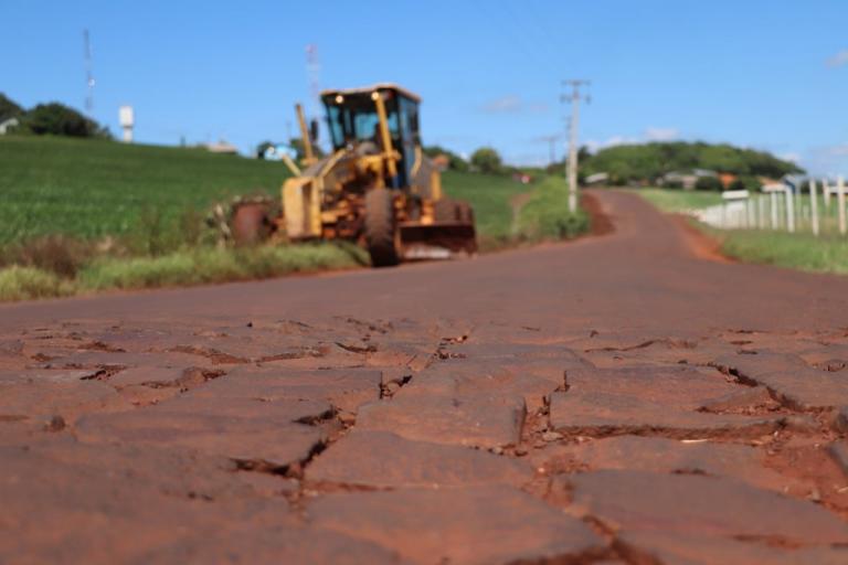 Iniciados os trabalhos para o asfaltamento em linha Cinco Cantos em Marechal Rondon