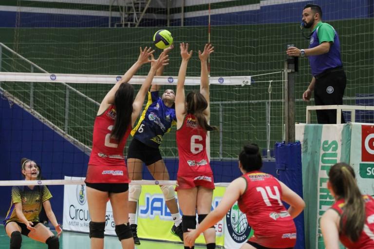 Vôlei Martin Luther é campeão do Campeonato Parananese Sub-19