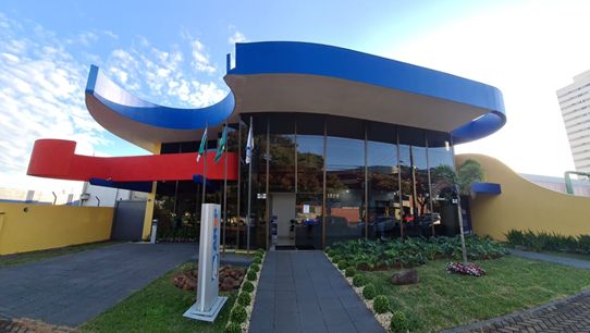 Amop promove palestras sobre eleições com advogado de Moro e Temer