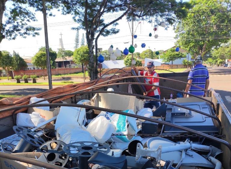 Campanha do lixo eletroeletrônico e de pneus coleta 2,5 toneladas de materiais em Maripá