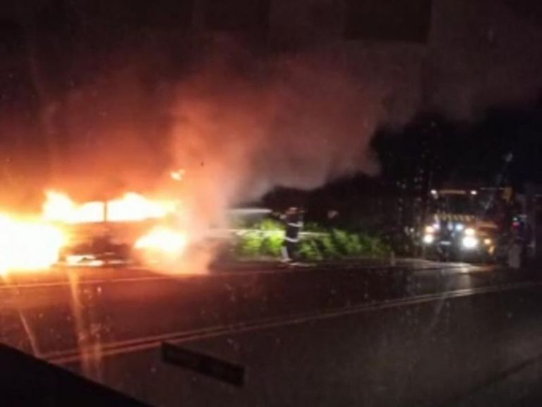 Veículo explode na BR-163 em Marechal Rondon; veja vídeo