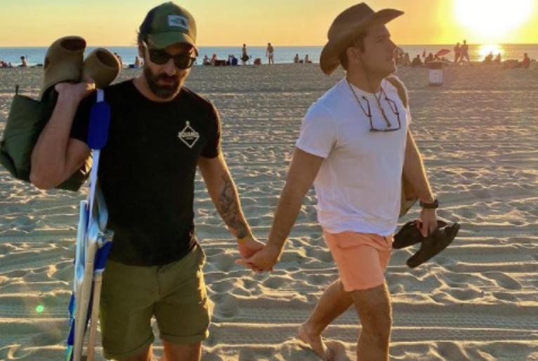 Marco Pigossi assume relacionamento com diretor italiano: ‘Chocando zero pessoas’