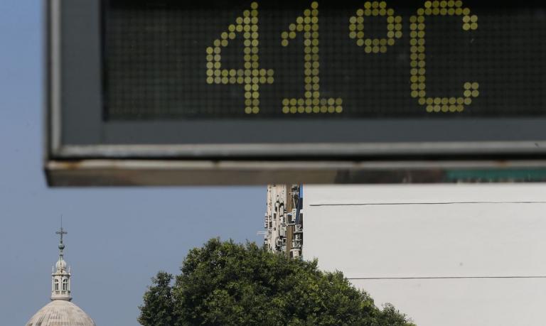 Tempo quente no Sul pode fazer temperatura subir para 42°C