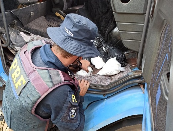 PRF apreende 30 kg de material utilizado na fabricação de ‘ecstasy genérico’ em Cascavel