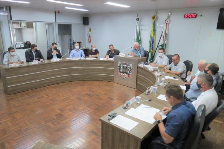 Vereadores analisam projetos que alteram secretarias e cargos da prefeitura de Marechal Rondon
