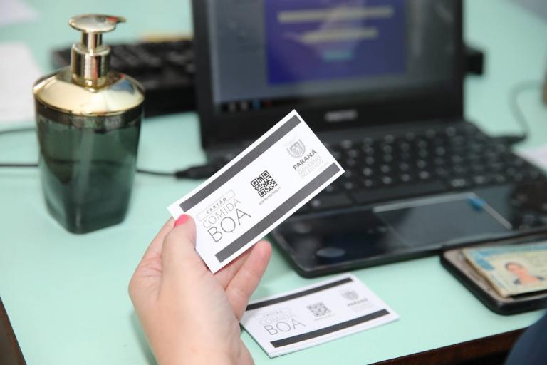 Governo do Paraná aumenta valor e torna Programa Cartão Comida Boa definitivo