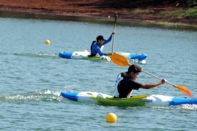 Movimentação no Lago de Cascavel já é grande para o Brasileiro de Canoagem