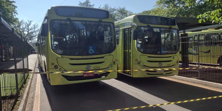 Trabalhadores do transporte público de Foz do Iguaçu entram em greve