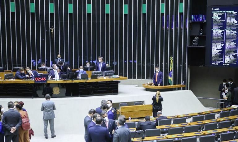 Câmara inicia análise de destaques da PEC dos Precatórios