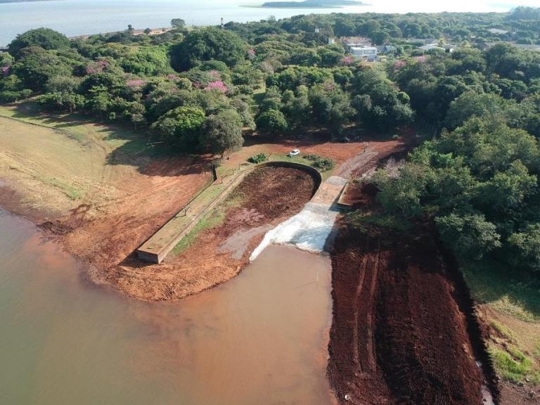 Assinada ordem para licitar pedras irregulares no atracadouro sul em Porto Mendes