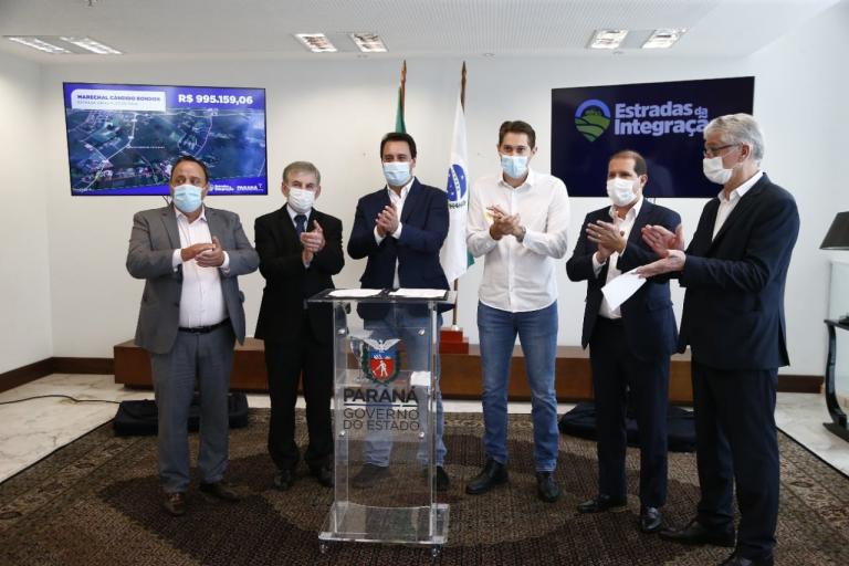 Governador assina convênio para pavimentação poliédrica na Linha Flor de Maio em Marechal Rondon