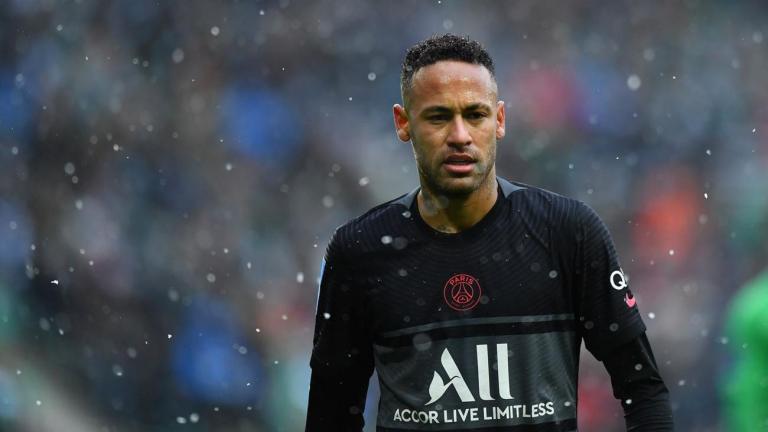 Neymar fecha 2021 com pior média de participações diretas em gol desde sua chegada à Europa