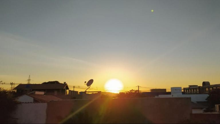 Marechal Rondon amanhece com “cara” de outono, mas tardes devem seguir quentes, com máximas na casa dos 30ºC