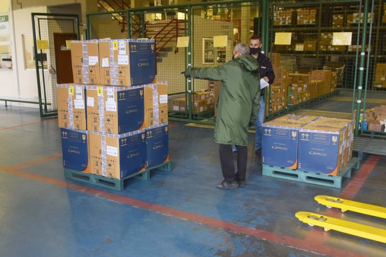 Mais 67,8 mil vacinas contra a Covid-19 chegaram ao Paraná nesta terça-feira