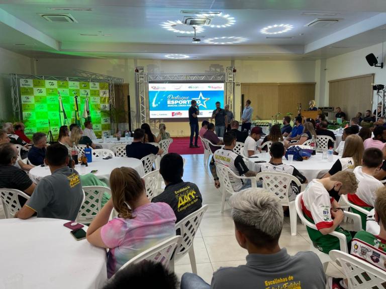 Destaques esportivos de 2021 são homenageados em Marechal Rondon