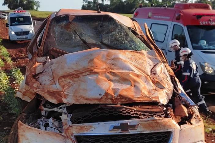 Jovem morre e outro fica ferido em capotamento na PR-491 entre Nova Santa Rosa e Maripá