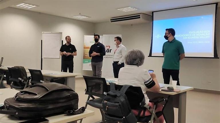 Município de Santa Helena é representado em planejamento regional para o ecossistema de inovação