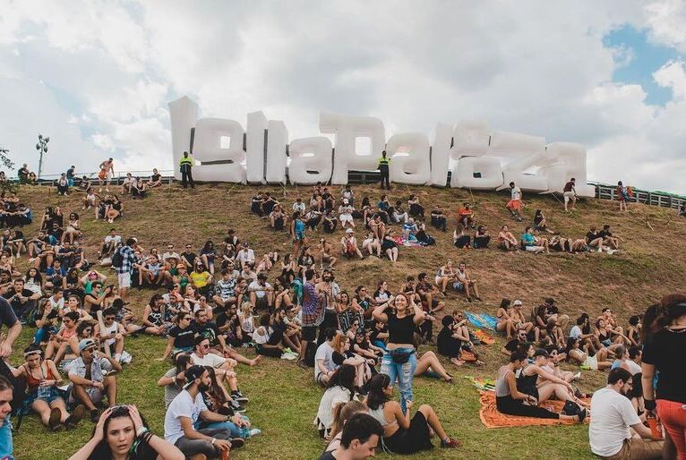 Lollapalooza 2022: festival anuncia dia extra com Doja Cat, Machine Gun Kelly e mais