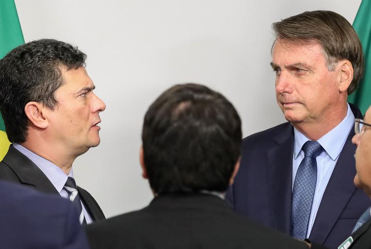 Bolsonaro chama Moro de ‘idiota’: “Nunca abriu a boca em reunião de ministro”
