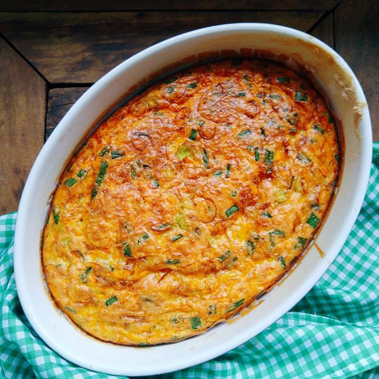 Omelete assada de alho poró