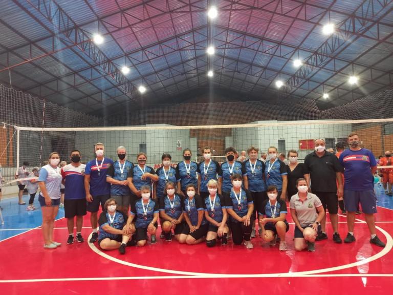 Quatro Pontes vence Quadrangular de Voleibol Gigante de Quatro Pontes 2021