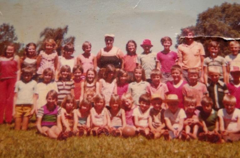 Professores e alunos de extinta escola de Pato Bragado programam encontro para janeiro de 2022