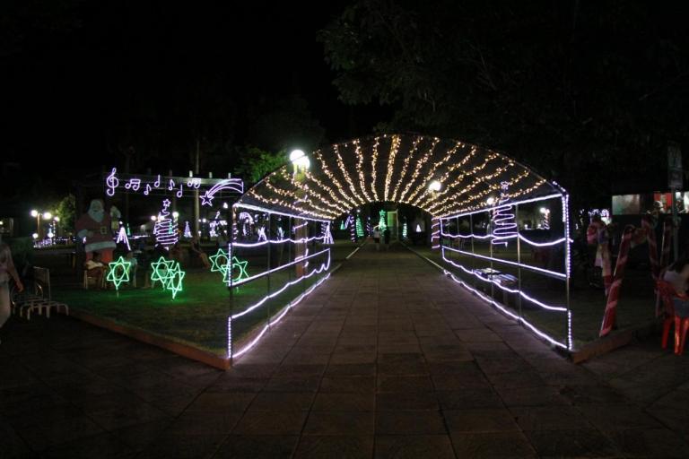 Acendimento das luzes de Natal é feito oficialmente em Nova Santa Rosa