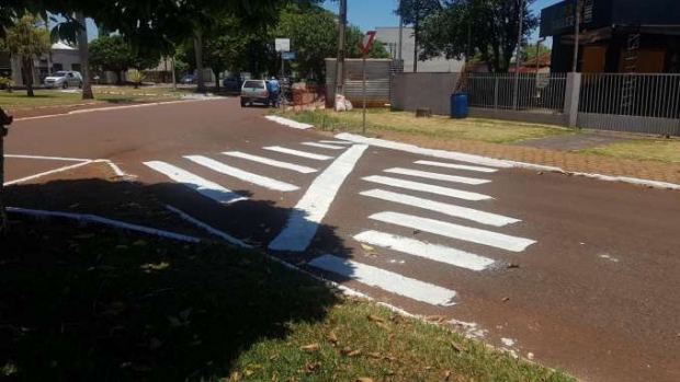 Pintura das faixas de sinalização em Tupãssi vira piada