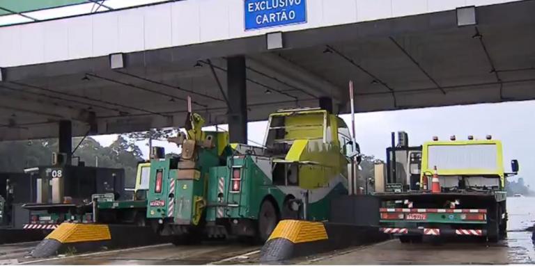 Serviço de guincho é mantido nos trechos antes pedagiados no Paraná