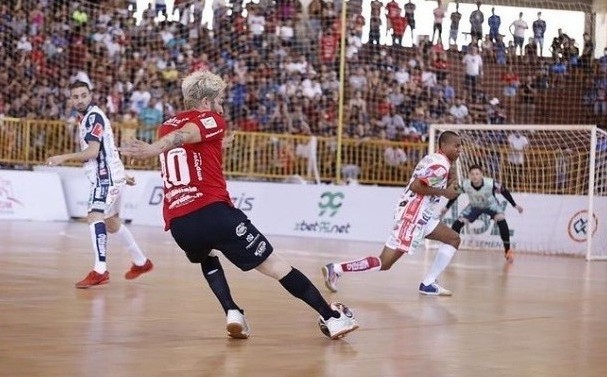 Cascavel e Campo Mourão decidem nesta quarta-feira a Série Ouro