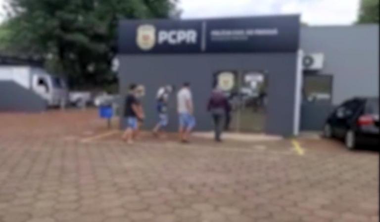 Suspeitos de matar Renato Junior Aleixo se apresentam na delegacia de Cascavel