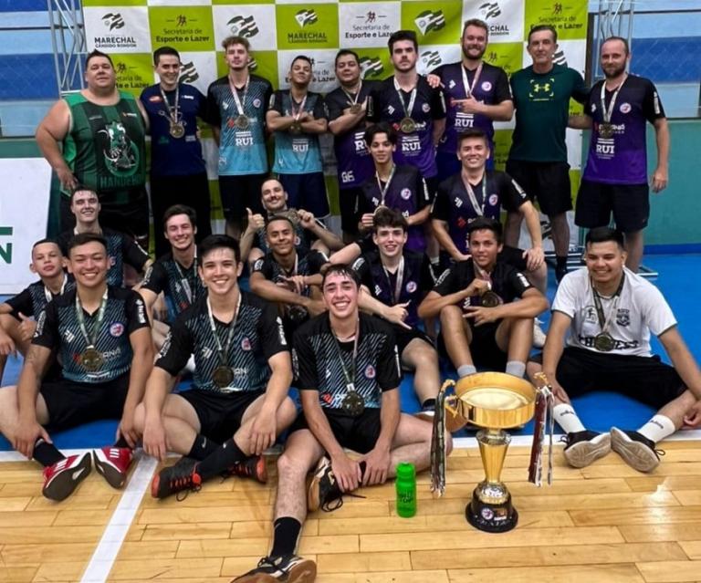 Time dos Véios é campeão do Municipal rondonense de Handebol