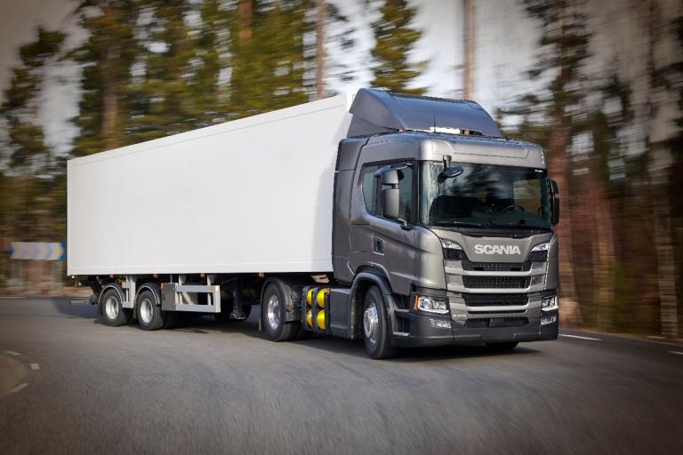 Paraná busca fomentar abastecimento a gás natural em veículos pesados