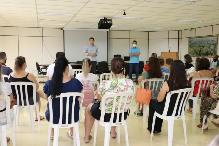 Diretores da rede municipal de ensino são empossados em Marechal Rondon