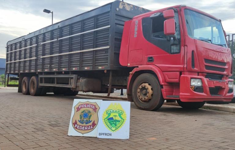 Caminhão com mais de 900 caixas de cigarro contrabandeado é apreendido em Maripá, diz polícia