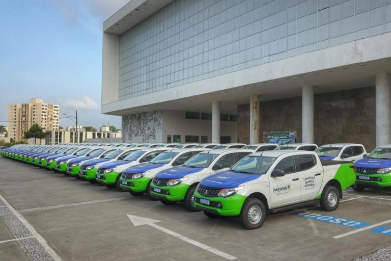 Governador entrega 42 caminhonetes para reforçar trabalho de vigilância ambiental