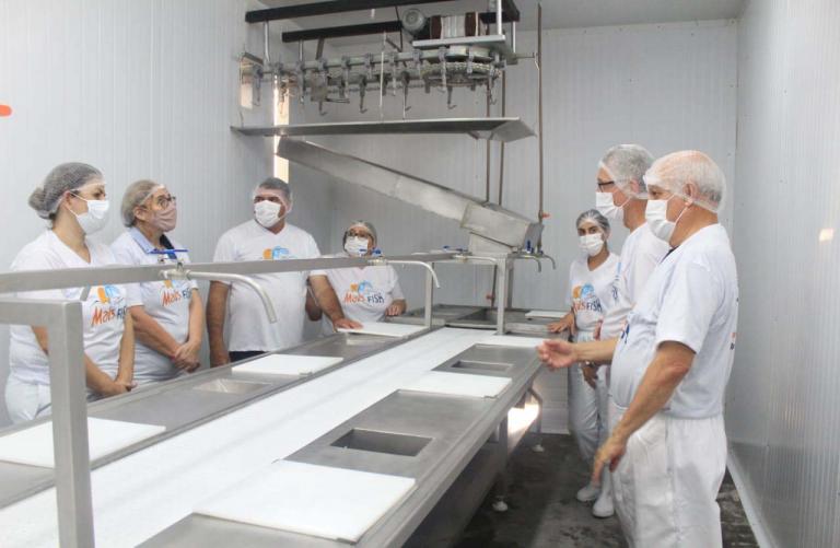 Frigorífico paranaense é o primeiro do País a conseguir chancela sanitária por consórcio