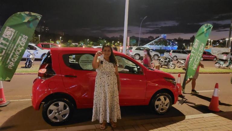 Acit finaliza Campanha Natal Encantado de Toledo com sorteio de veículo zero quilômetro