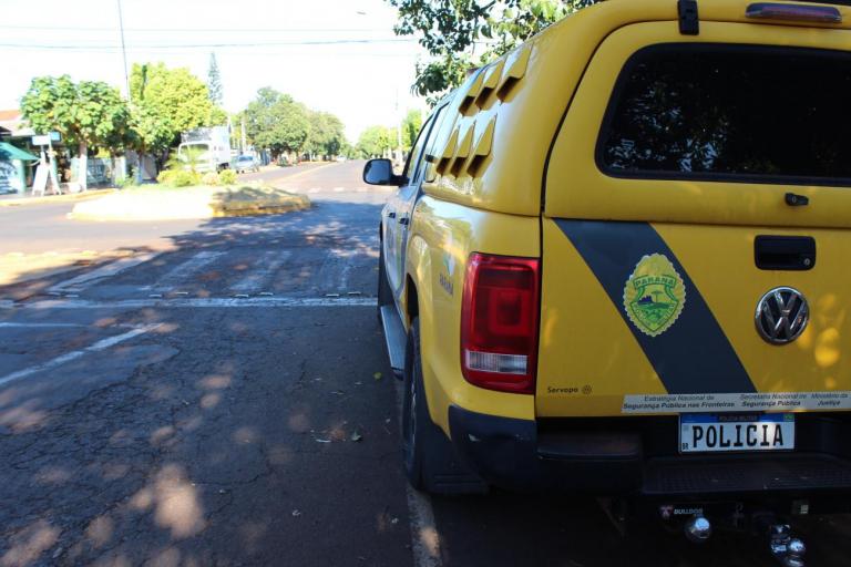 Rondonenses têm casa arrombada à luz do dia; elemento deixou uma camisa no local 