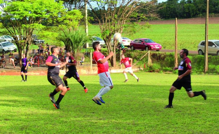 Copa Irineu Kuhn de Futebol Sete segue com jogos nesta quarta-feira