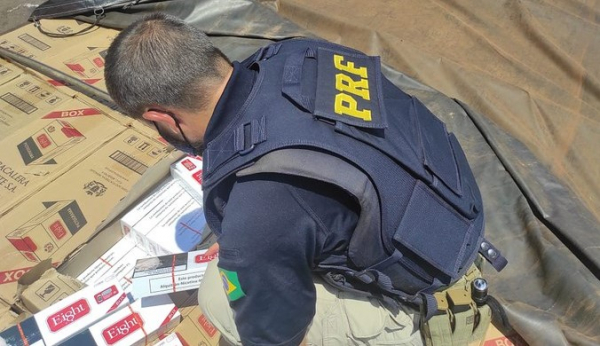 PRF apreende quase 500 mil maços de cigarros no Oeste do Paraná em menos de 24 horas