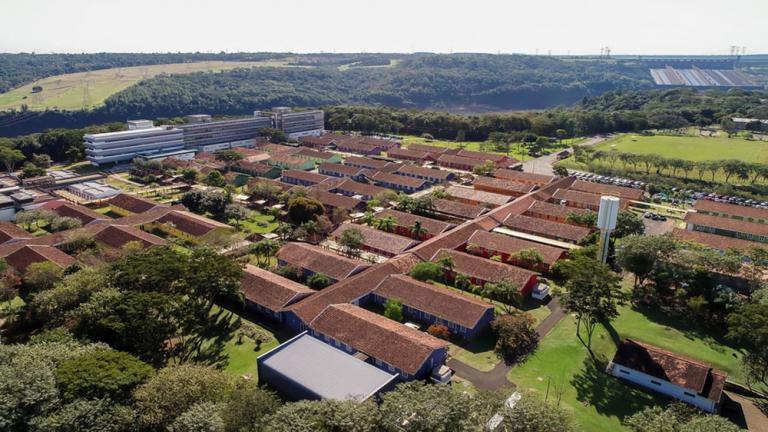 BRDE e Parque Tecnológico de Itaipu assinam acordo para investimentos em inovação no Oeste do Paraná