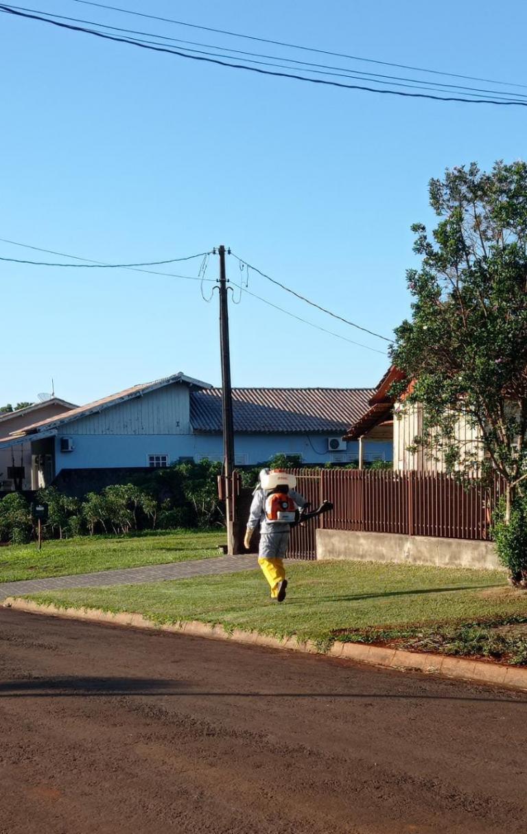 Mercedes desenvolve ações de combate à dengue