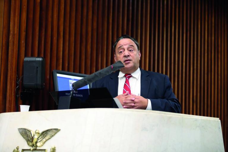 Na terra de alemão, libanês despeja R$ 14 milhões