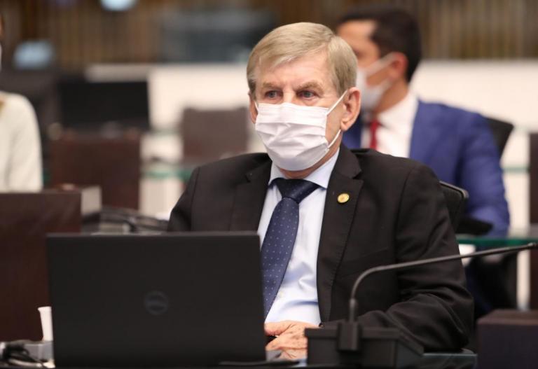 “Quem for candidato precisa estar preocupado”, avalia Elio Rusch