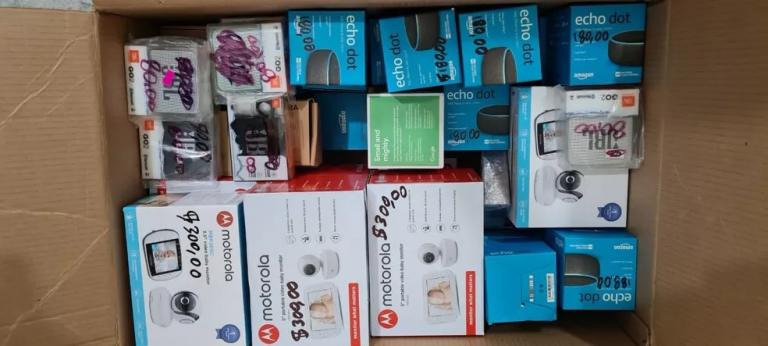 Produtos apreendidos pela Receita Federal na fronteira são vendidos em bazar beneficente de Foz do Iguaçu