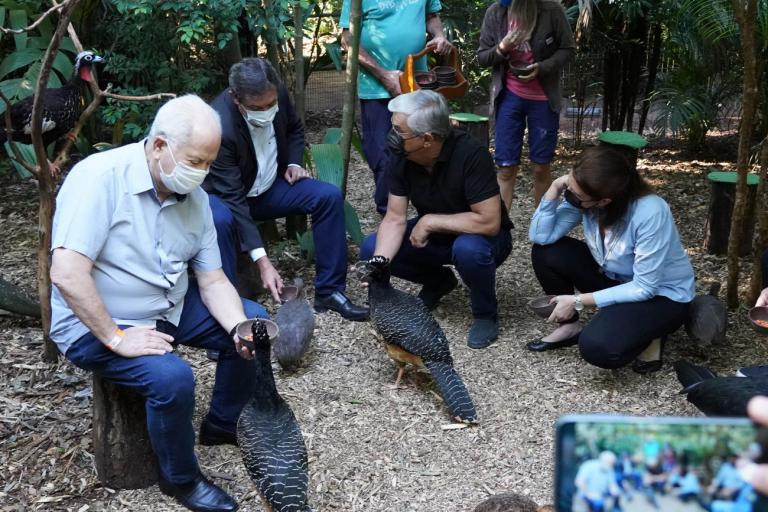 Diretores do BRDE discutem fomento ao turismo em visita ao Parque das Aves
